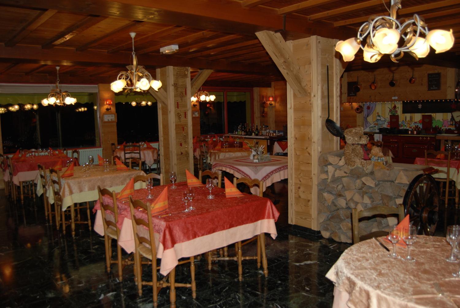 Hotel De La Couronne Мижу Экстерьер фото